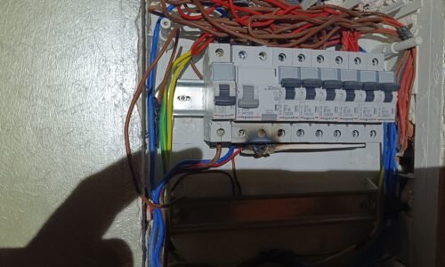 elektrikçi, elektrik tamircisi (50) elektrikçi, elektrik tamircisi (50)