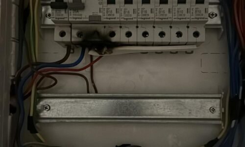 elektrikçi, elektrik tamircisi (51)