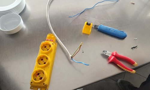 elektrikçi, elektrik tamircisi (59)