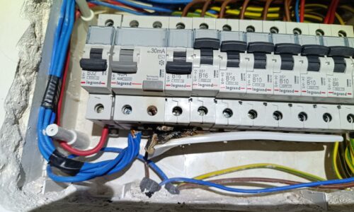 elektrikçi, elektrik tamircisi (8)